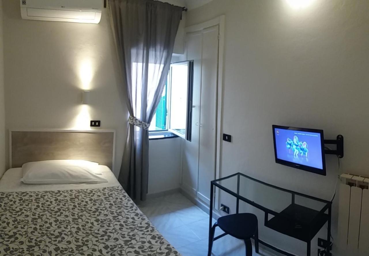 Hotel Malibu 斯波托尔诺 外观 照片