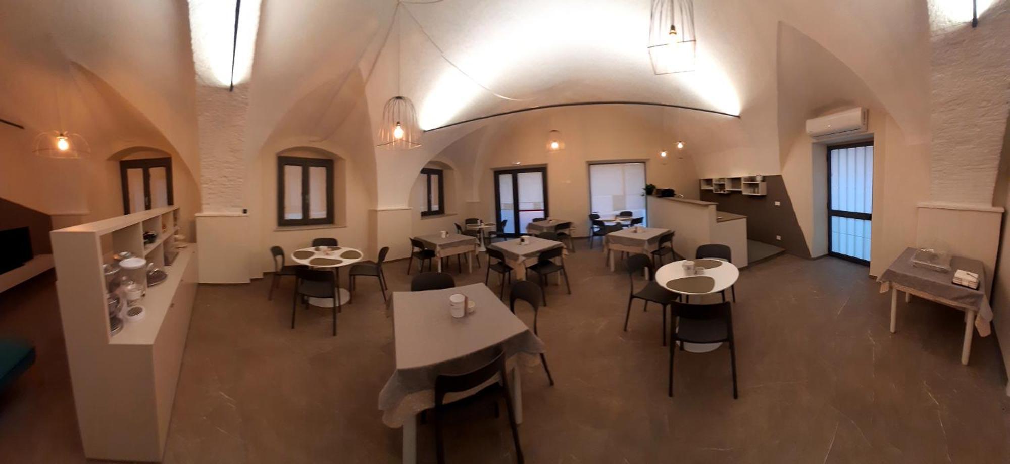 Hotel Malibu 斯波托尔诺 外观 照片